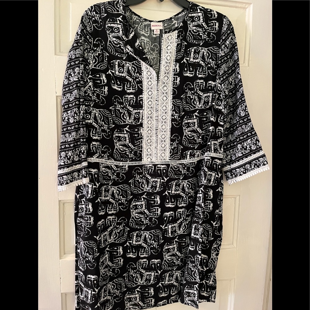 Merona size medium black and white dress.